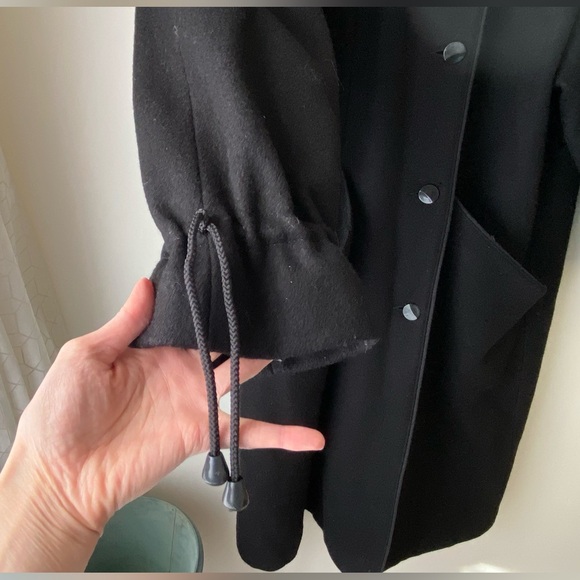 Vintage black wool blend coat with velvet panels - Picture 10 of 15